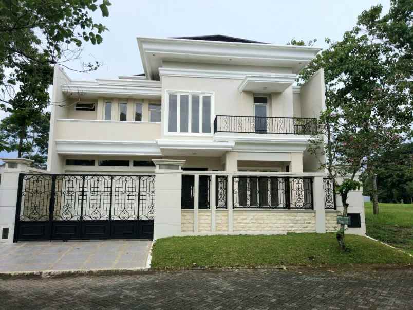 dijual rumah araya golf tirtomoyo pakis