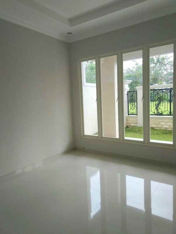 dijual rumah araya golf tirtomoyo pakis