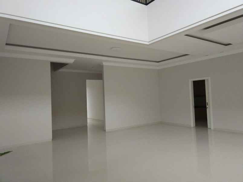 dijual rumah araya golf tirtomoyo pakis