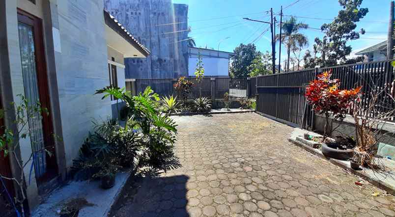 dijual rumah arcamanik endah