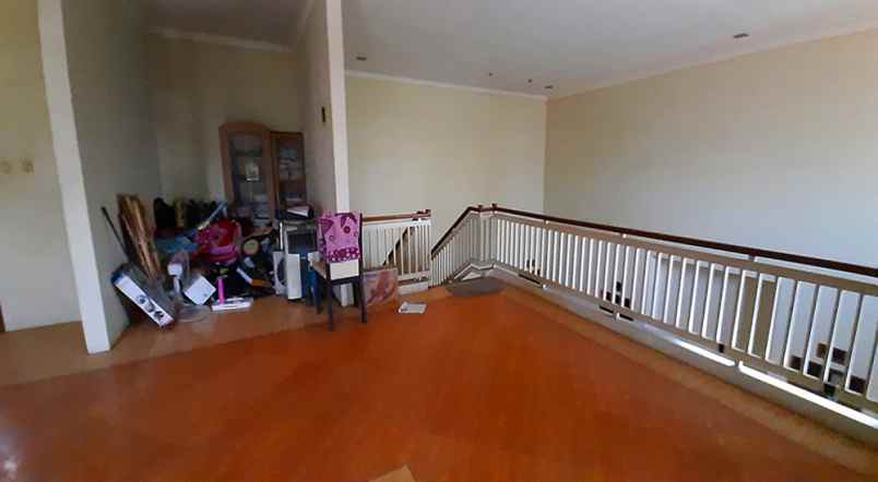 dijual rumah arcamanik endah