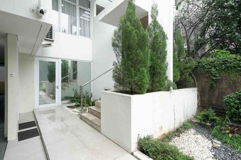 dijual rumah asera one east harapan