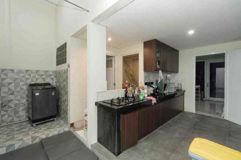 dijual rumah asera one east harapan