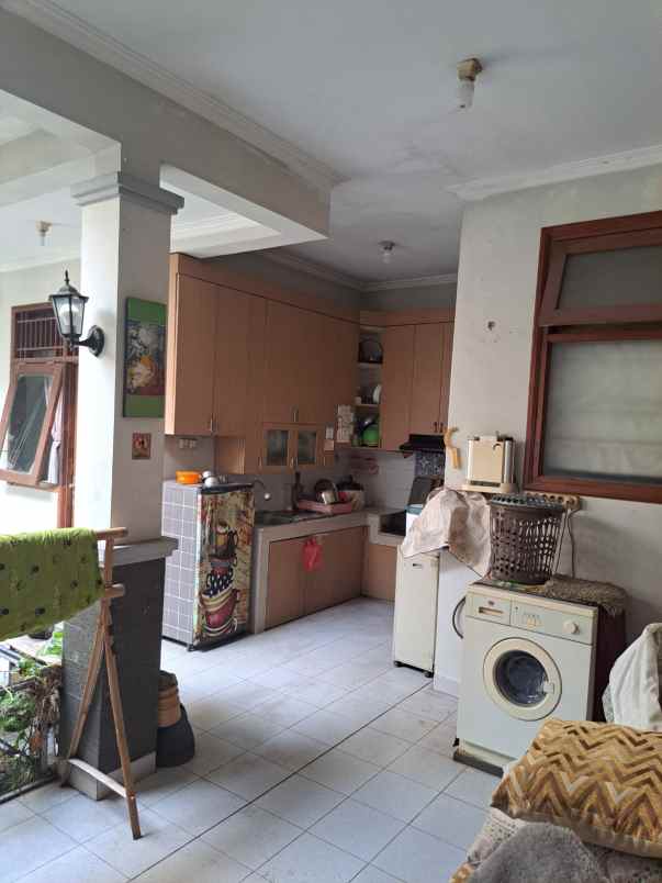 dijual rumah asri di daerah kalimalang