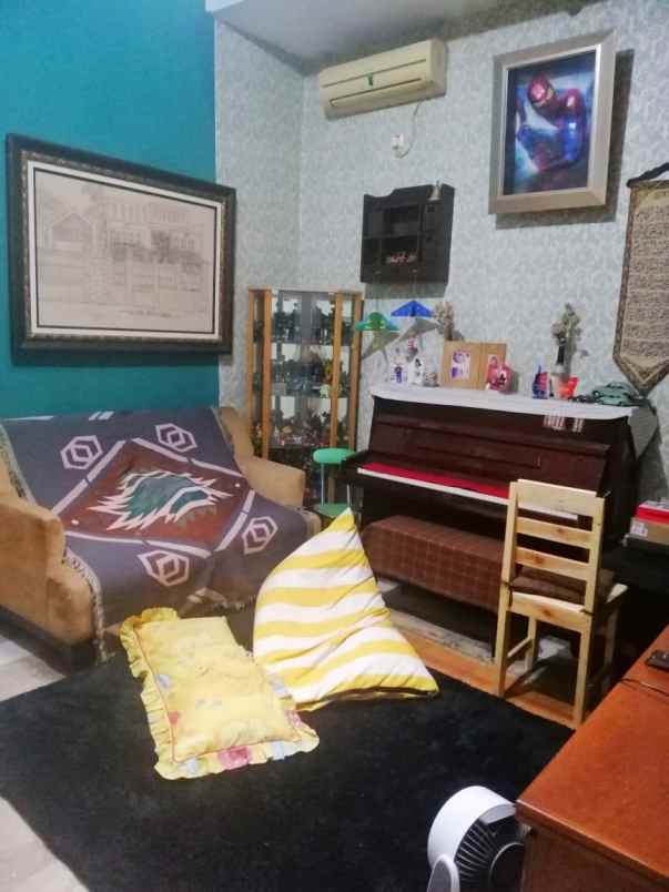 dijual rumah asri di daerah kalimalang