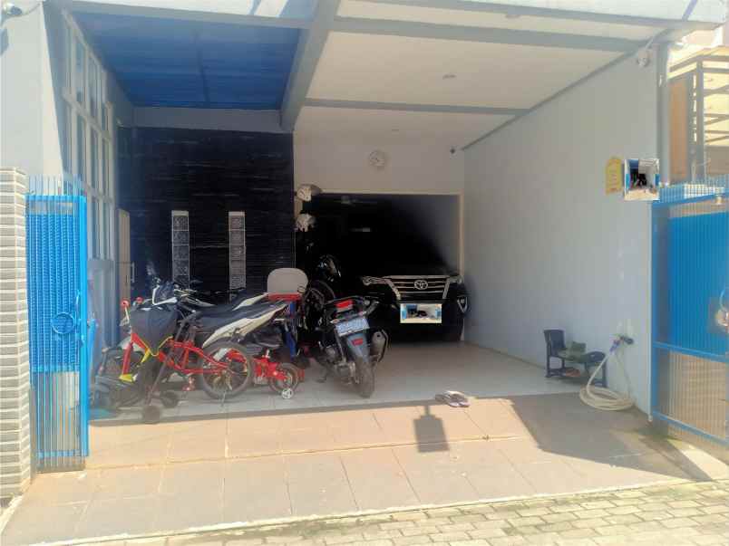 dijual rumah atiwaringin pondokgede bekasi