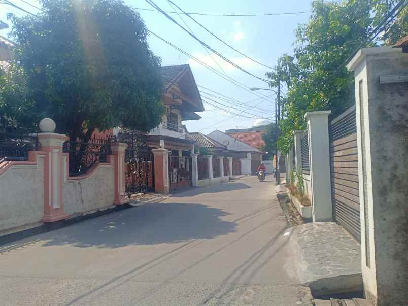 dijual rumah atiwaringin pondokgede bekasi