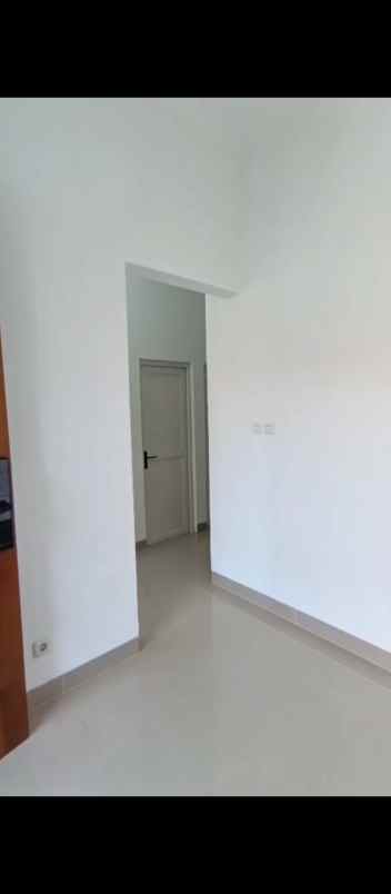 dijual rumah baru di jagakarsa jakarta selatan