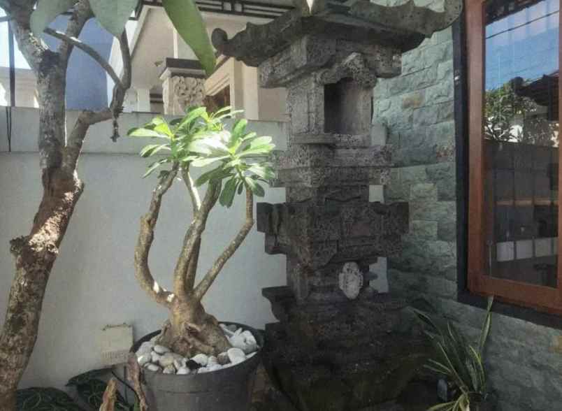 dijual rumah batu bulan