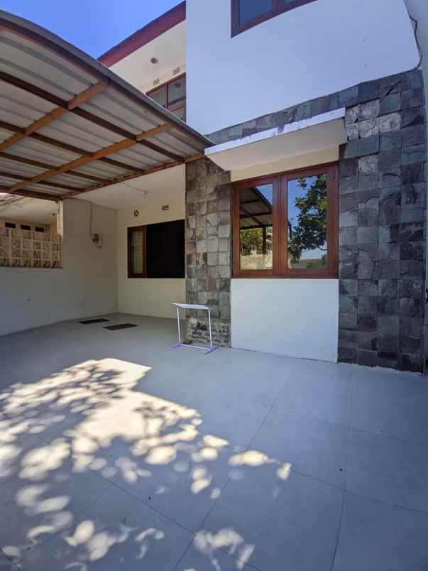 dijual rumah batununggal parakan batu
