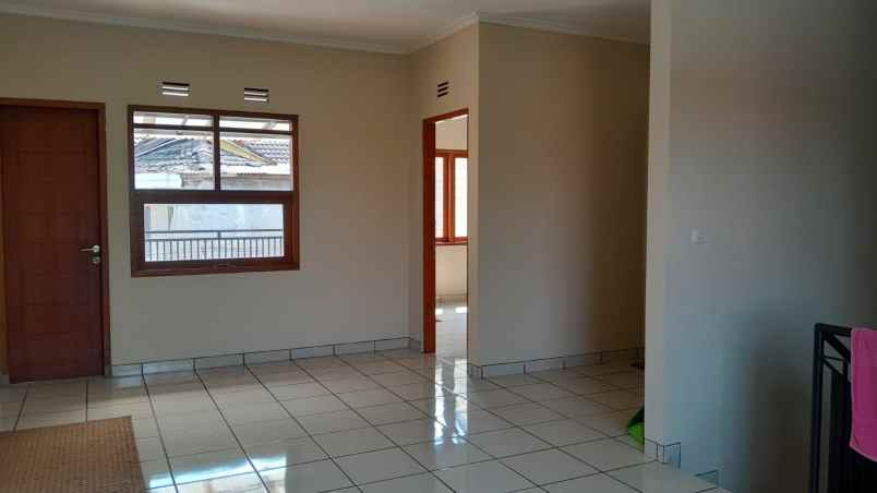 dijual rumah batununggal parakan batu