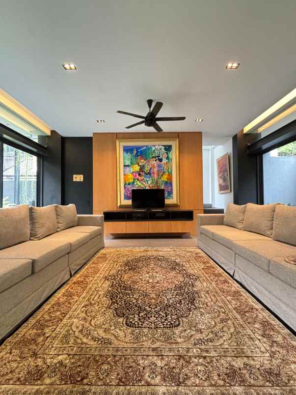 dijual rumah brawijaya kebayoran baru