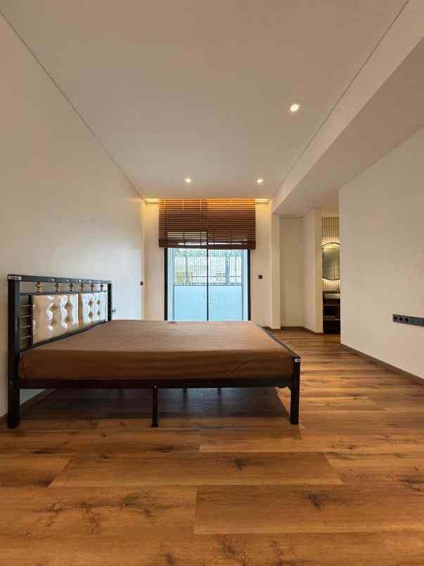 dijual rumah brawijaya kebayoran baru