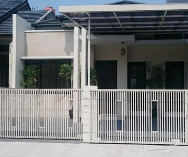 dijual rumah buah batu regency