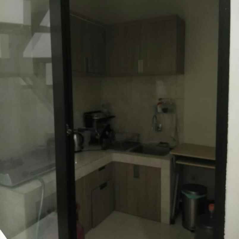 dijual rumah buah batu regency