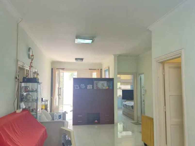 dijual rumah bumi permai araya