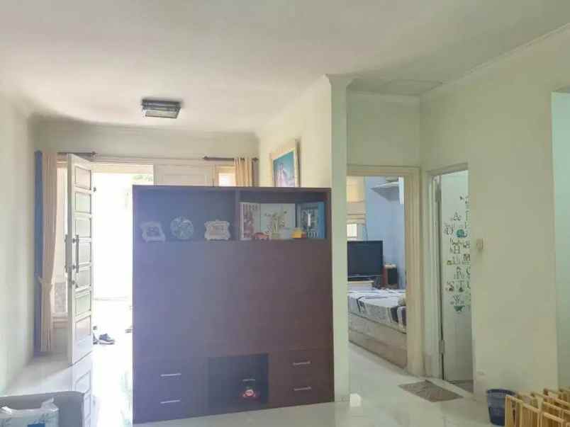 dijual rumah bumi permai araya