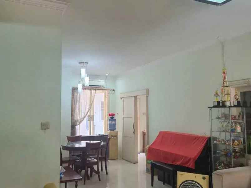 dijual rumah bumi permai araya