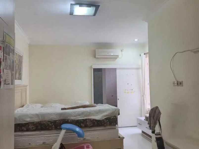 dijual rumah bumi permai araya