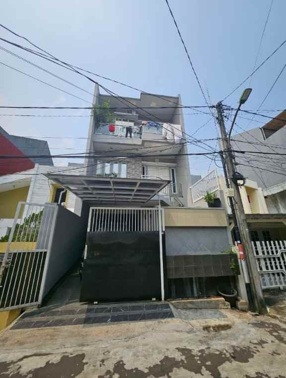 dijual rumah cantik minimalis di perumahan sunter