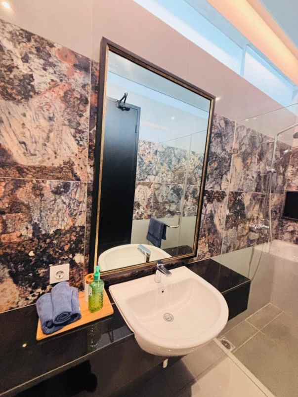 dijual rumah cebongan