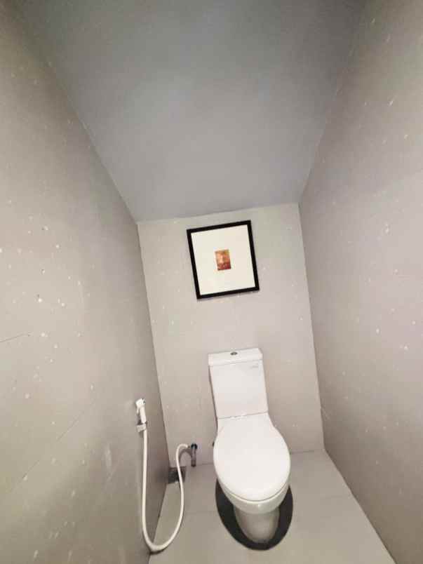 dijual rumah cebongan