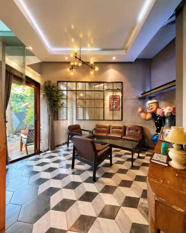 dijual rumah cempaka baru
