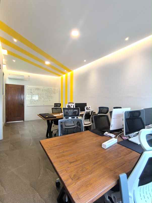 dijual rumah cempaka baru