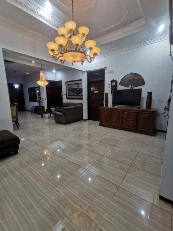 dijual rumah cempaka putih cempaka