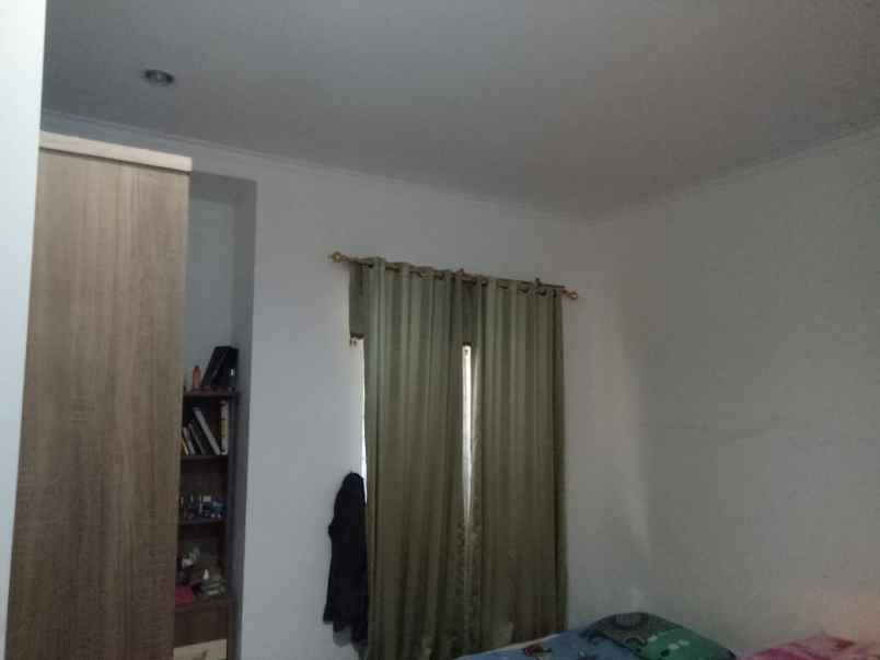 dijual rumah cherryfield cluster calosa