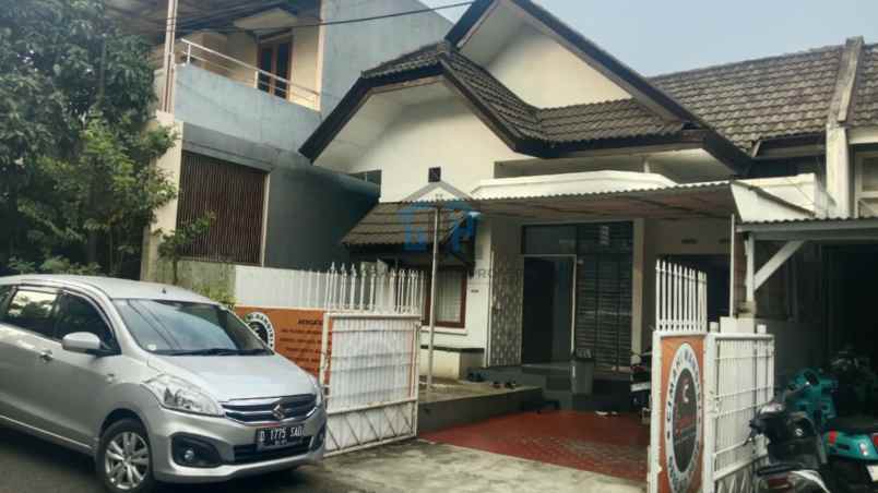 dijual rumah cibabat