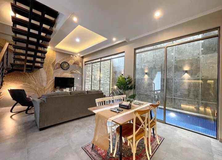 dijual rumah cigadung