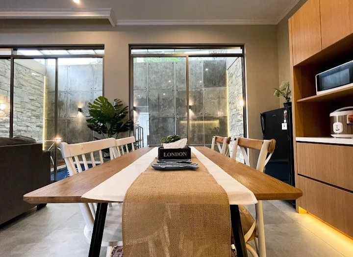 dijual rumah cigadung