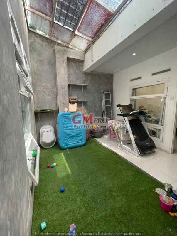dijual rumah cihampelas