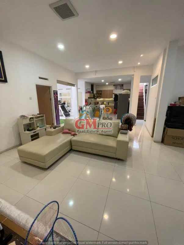dijual rumah cihampelas