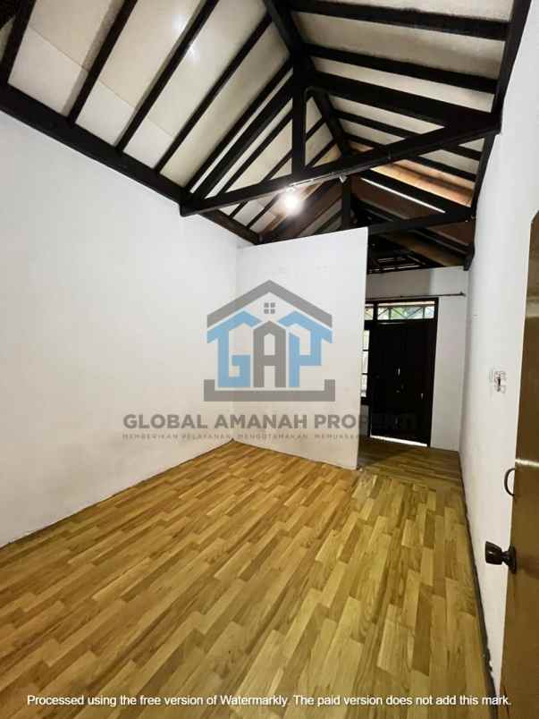 dijual rumah cihanjuang