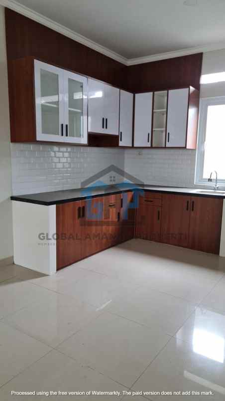 dijual rumah cihanjuang