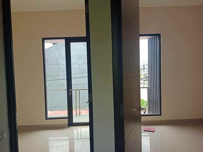 dijual rumah cijujug sukaraja bogor