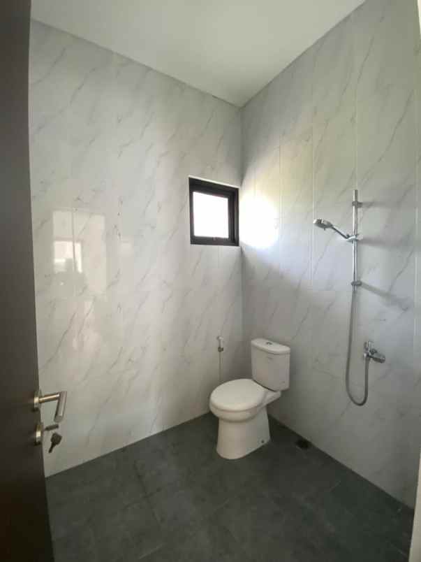 dijual rumah cijujug sukaraja bogor
