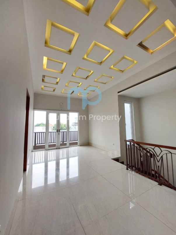 dijual rumah cilandak timur jakarta selatan