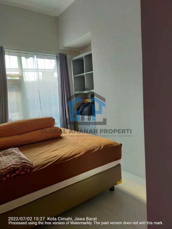 dijual rumah cipageran