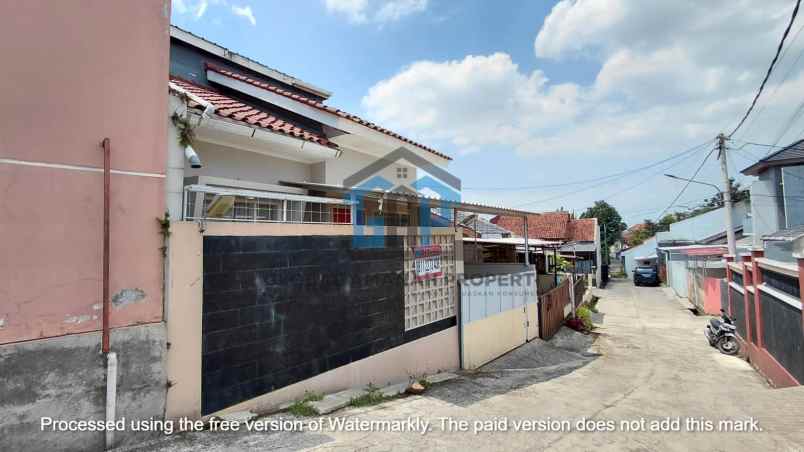 dijual rumah cipageran