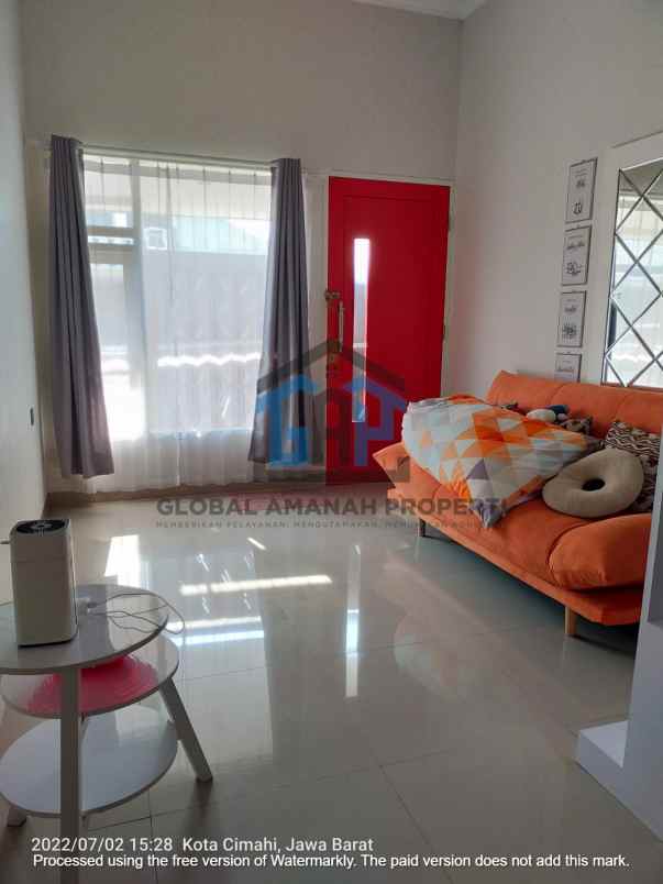 dijual rumah cipageran