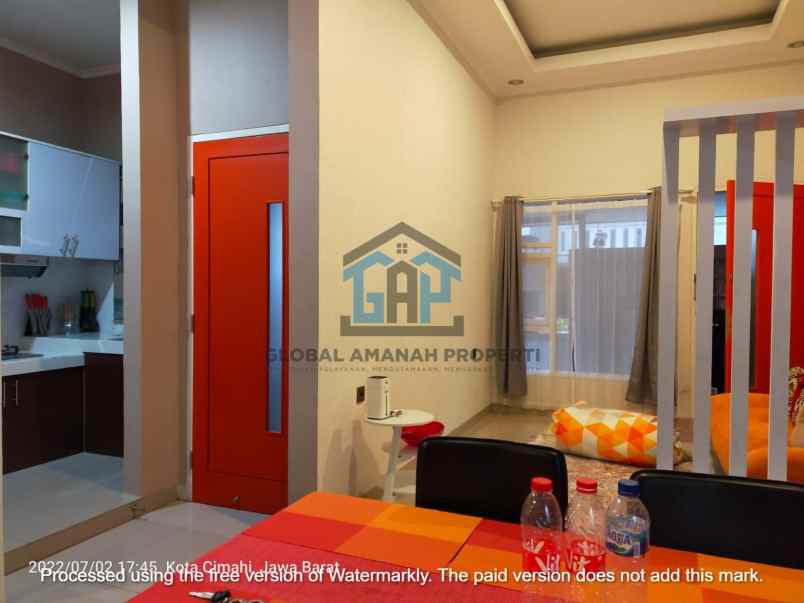 dijual rumah cipageran