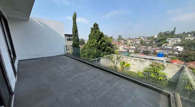 dijual rumah cipaku indah