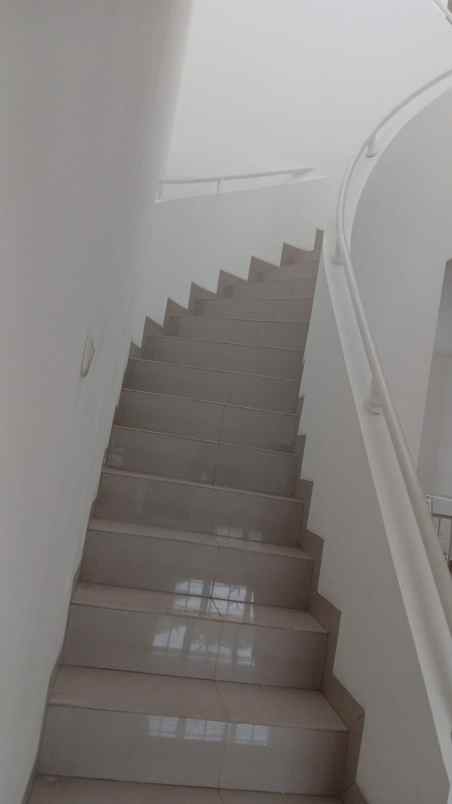 dijual rumah cipayung jaktim