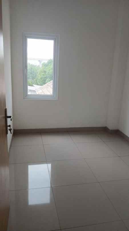 dijual rumah cipayung jaktim