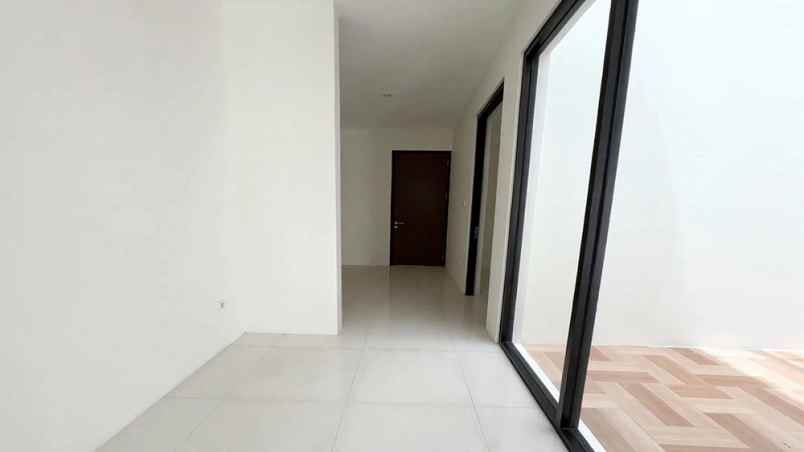 dijual rumah cisaranten endah