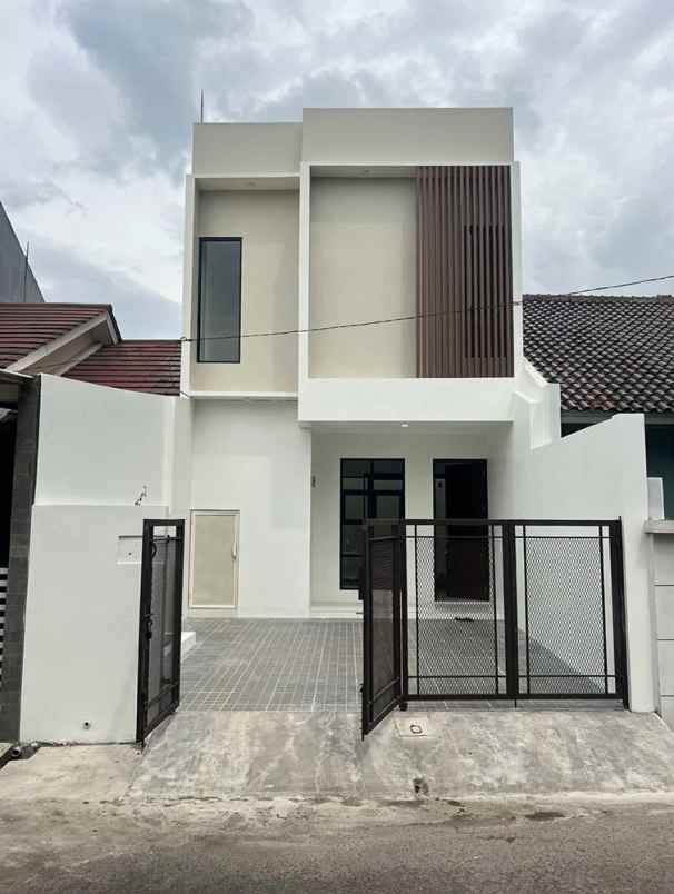 dijual rumah cisaranten endah