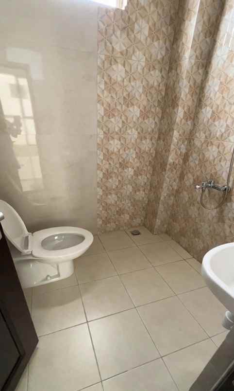 dijual rumah cisaranten endah